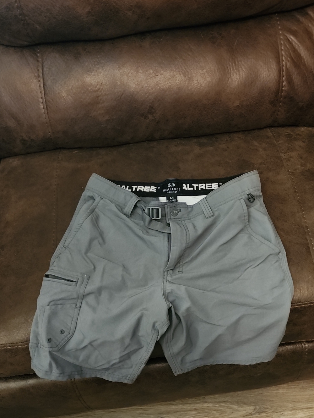 Realtree Men's Gray Cargo Shorts with Built-In Belt